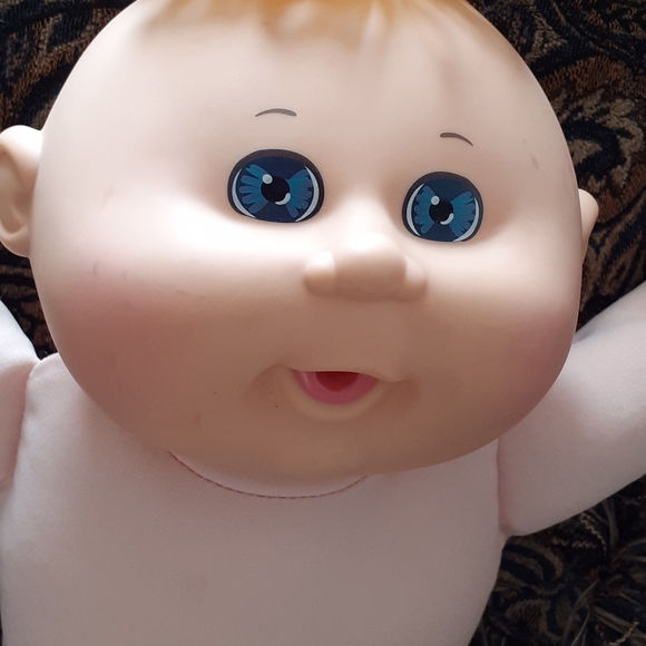 Cabbage Patch Dolls - Picture 9 of 9